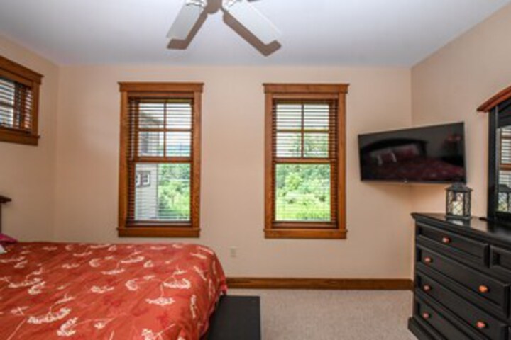 Room 34 of 36