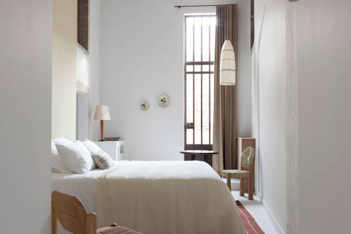 Room 3 of 36