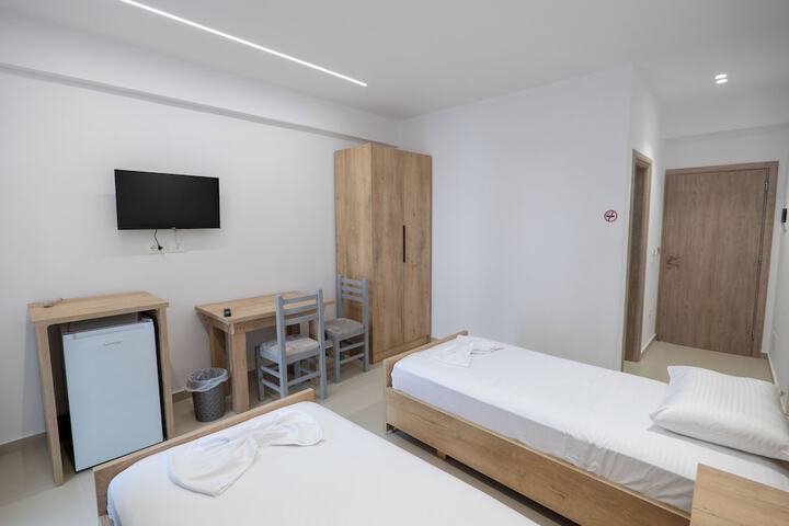 Room 52 of 81