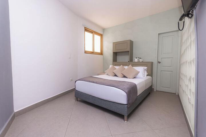 Room 12 of 99