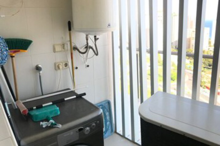 Room 17 of 19