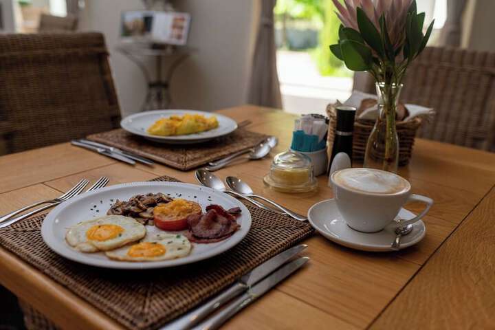 Breakfast/Coffee Service 18 of 24