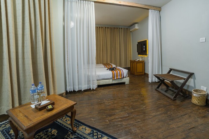 Room 15 of 30