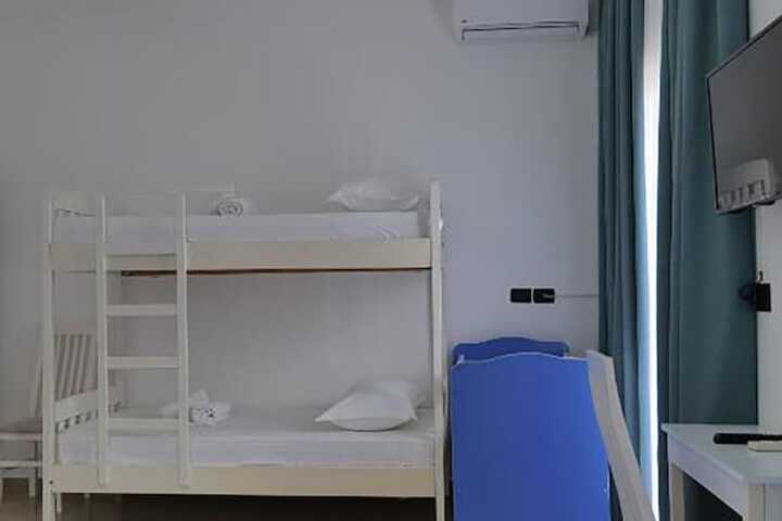 Room 25 of 57
