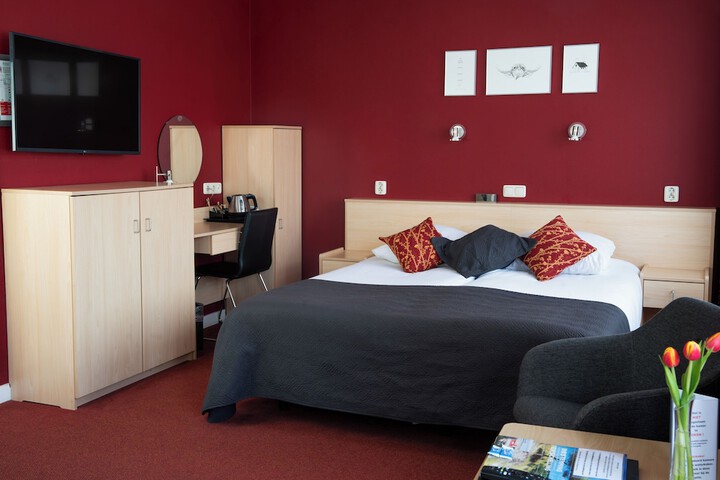 Room 11 of 70