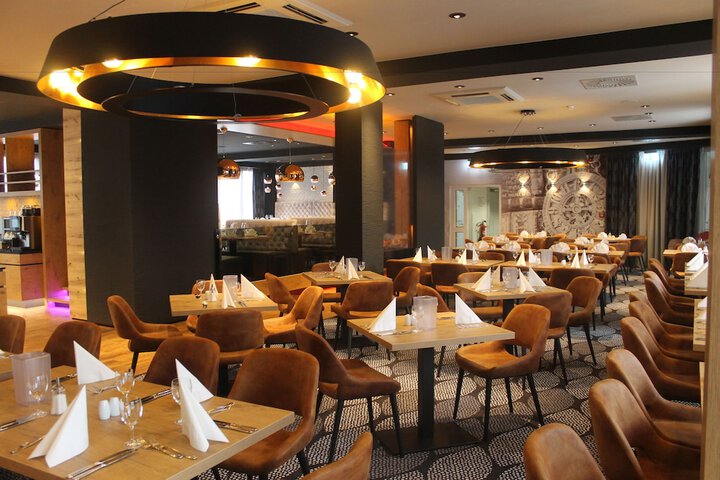 Dining 69 of 193