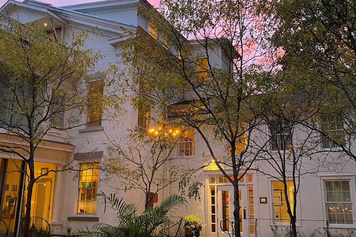 Hotel 70 of 71