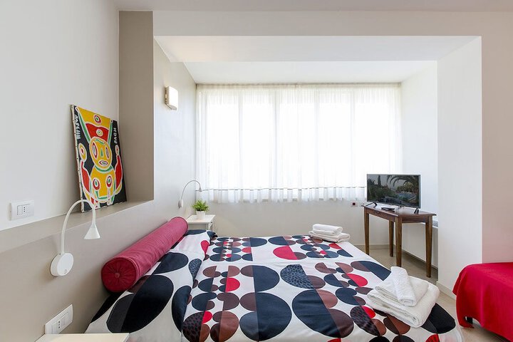 Room 4 of 47