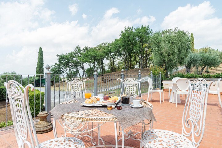 Terrace/Patio 77 of 81