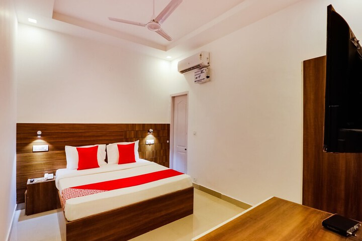 Room 9 of 21