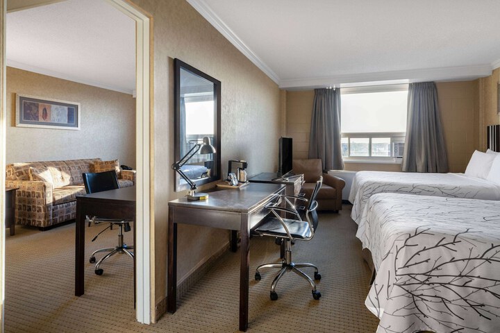 Room 16 of 35