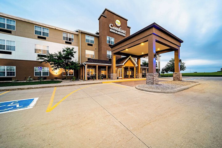 Hotel 32 of 33