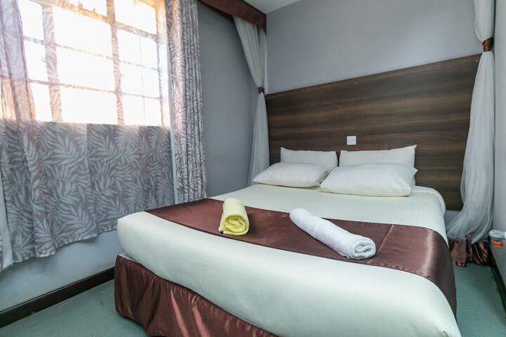 Room 6 of 34