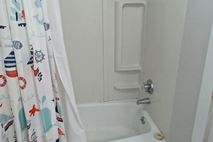 Room 56 of 77