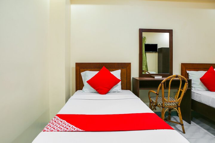 Room 8 of 29