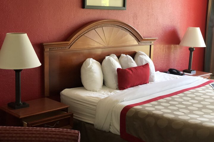 Room 9 of 52