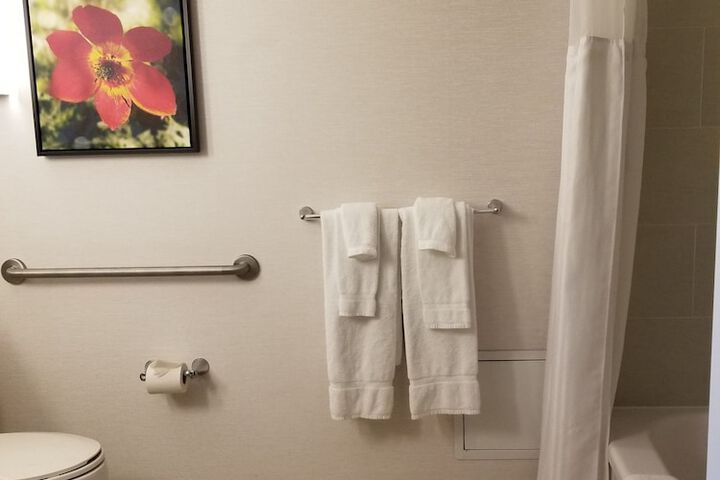 Room 14 of 36