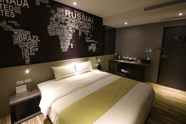 Room 16 of 45