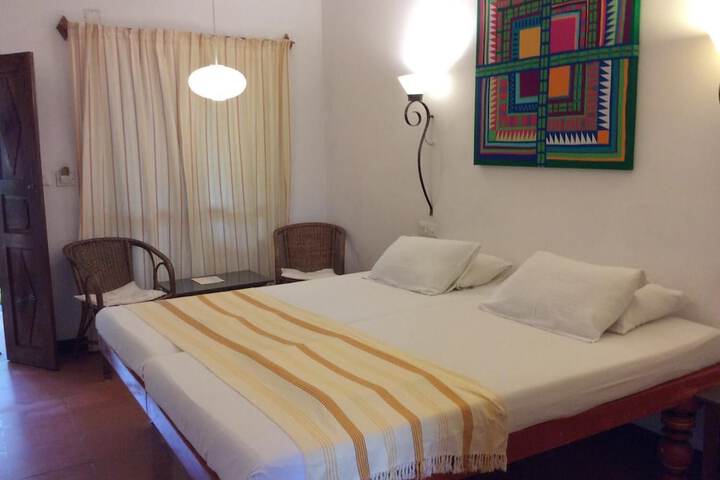 Room 9 of 44