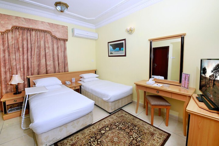 Room 26 of 74