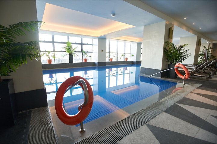 Pool 82 of 156
