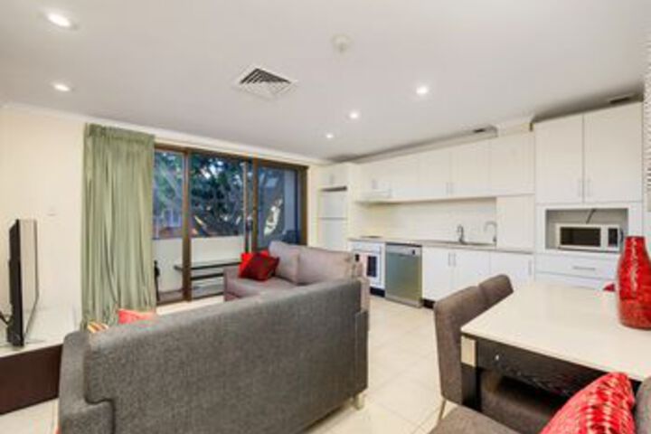 Room 15 of 18