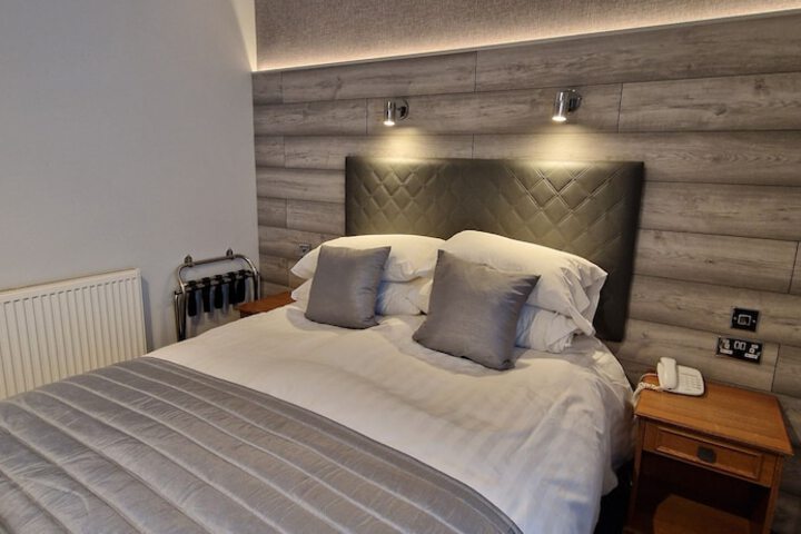 Room 7 of 43