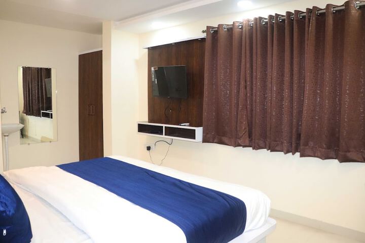 Room 3 of 14