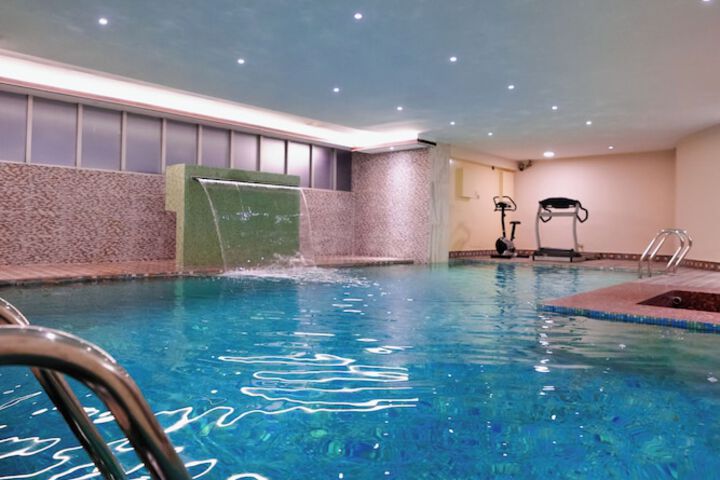 Pool 41 of 49