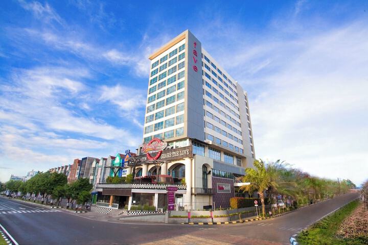 Hotel Exterior