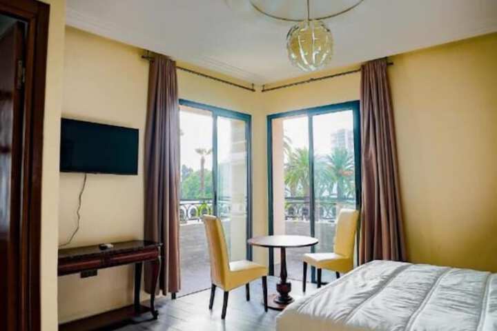 Room 40 of 53