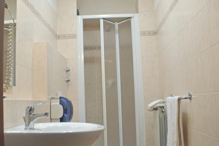 Room 20 of 40