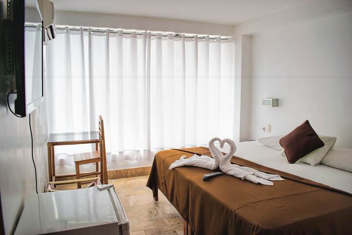 Room 9 of 40