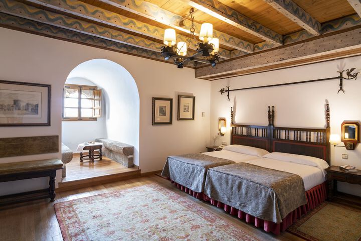 Room 14 of 35