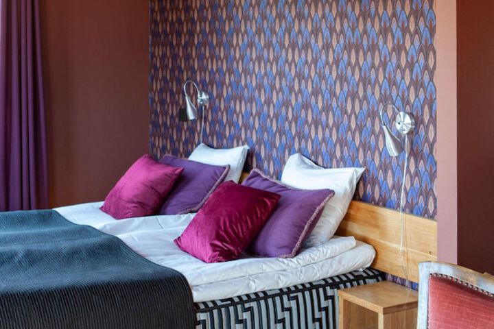 Room 2 of 57