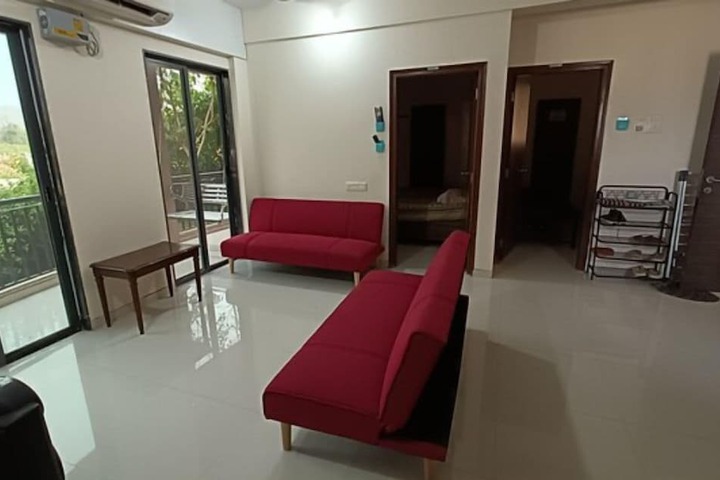 Room 2 of 18