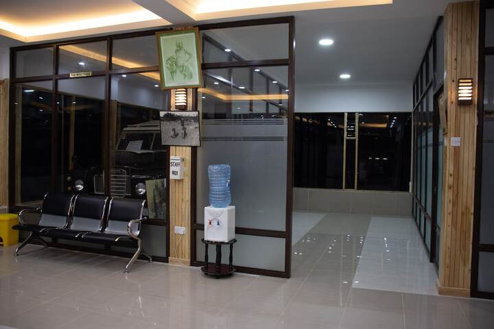 Hotel 2 of 115
