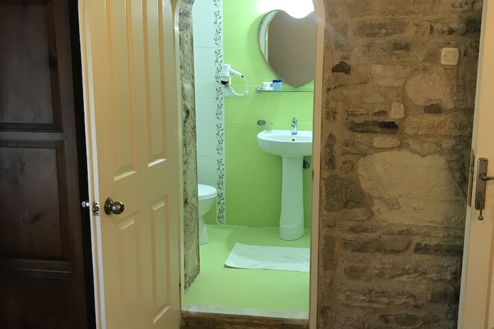Room 59 of 90