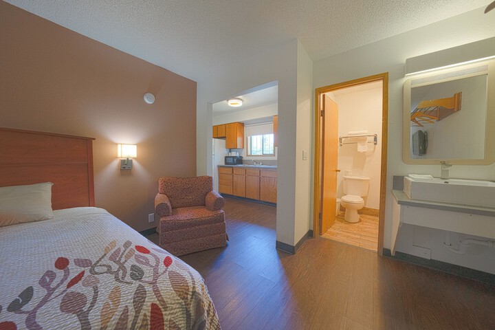 Room 10 of 60