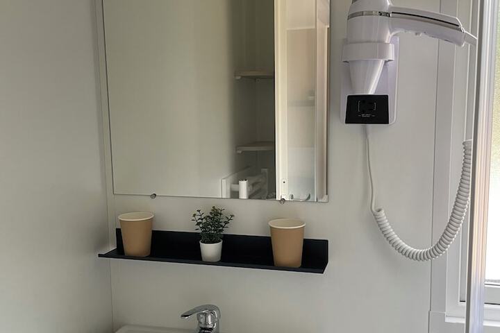 Room 6 of 21