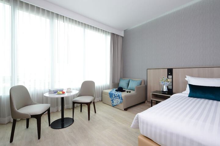 Room 9 of 49