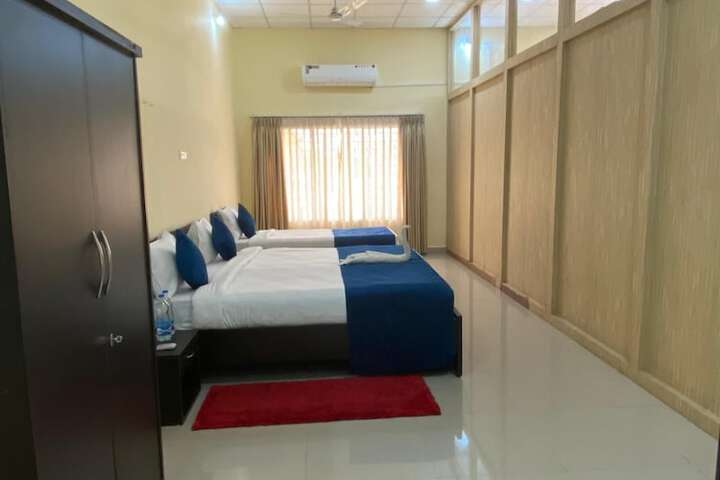 Room 6 of 36