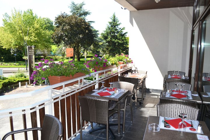 Terrace/Patio 58 of 62