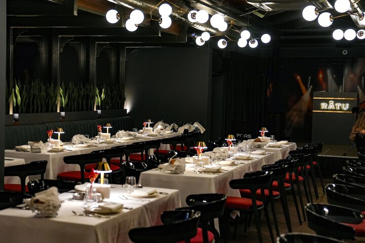 Ballroom/Hall 114 of 126