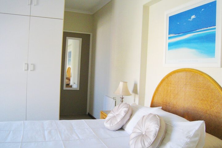 Room 7 of 80