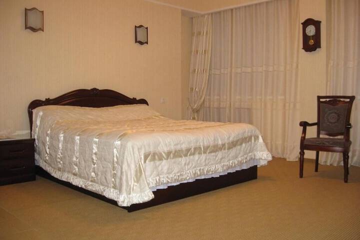 Room 12 of 41