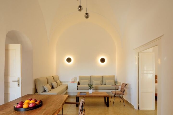 Room 4 of 19