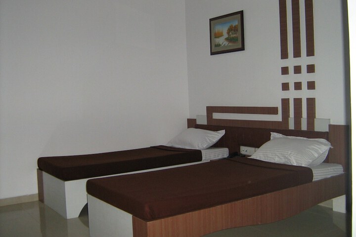 Room 30 of 42