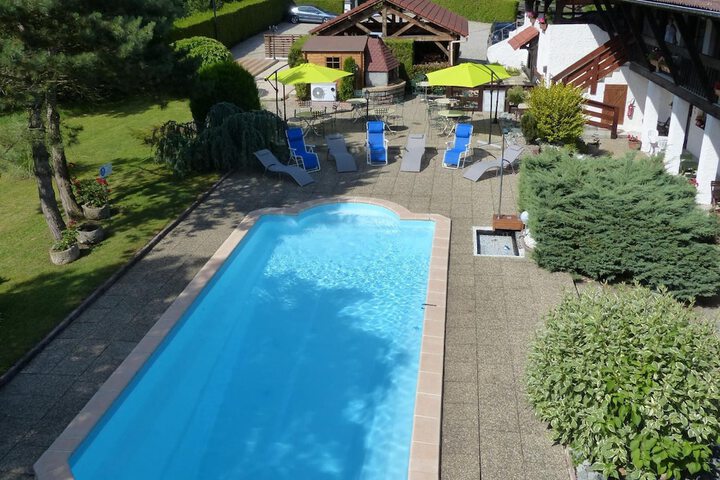 Hotel with Pool
