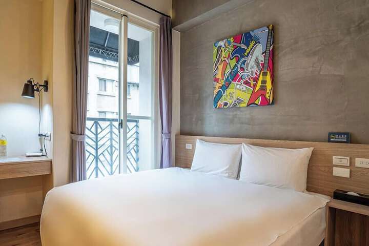 CHECK Inn Express Taichung Yizhong